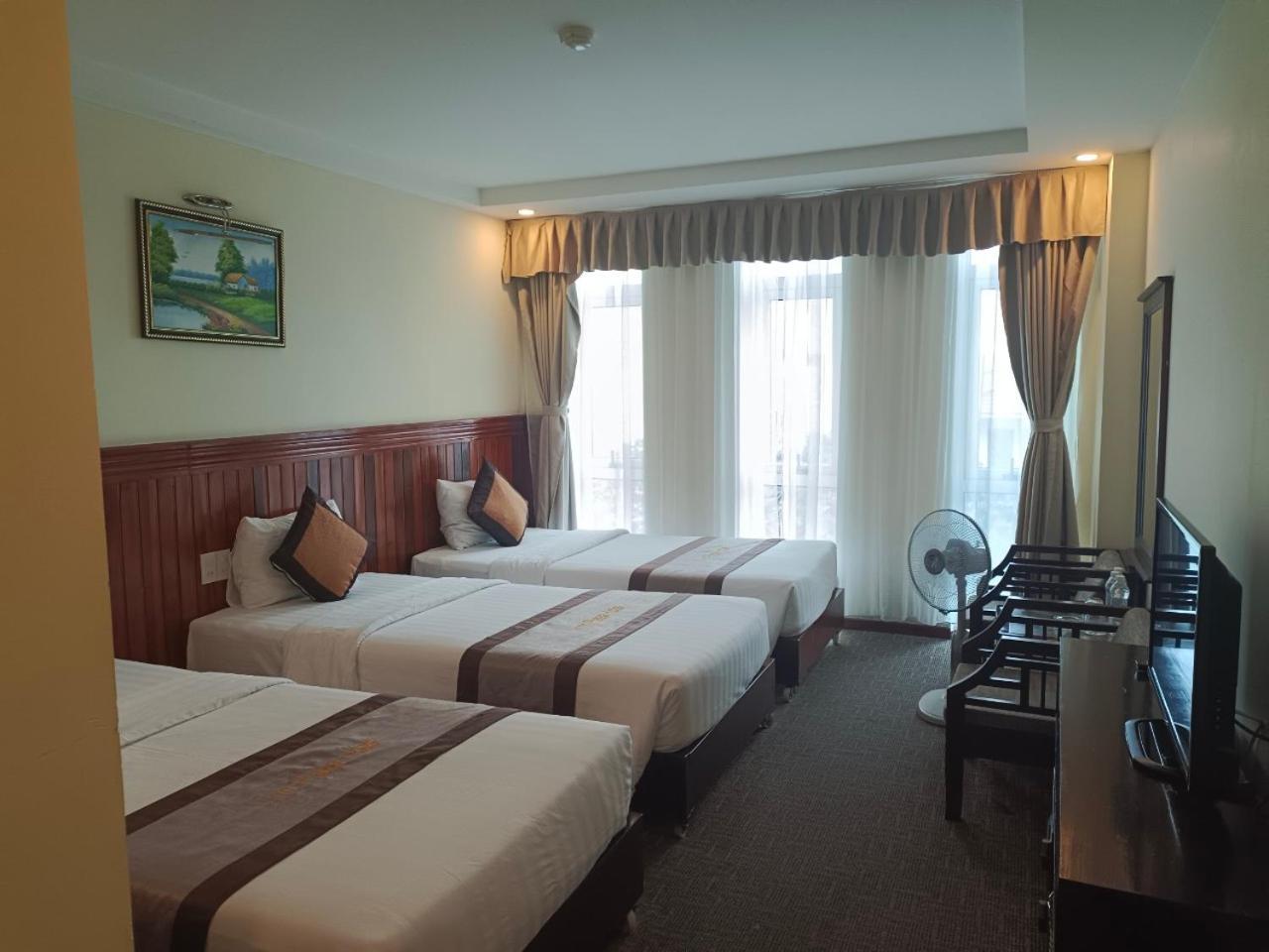 Vinh Plaza Hotel Екстериор снимка