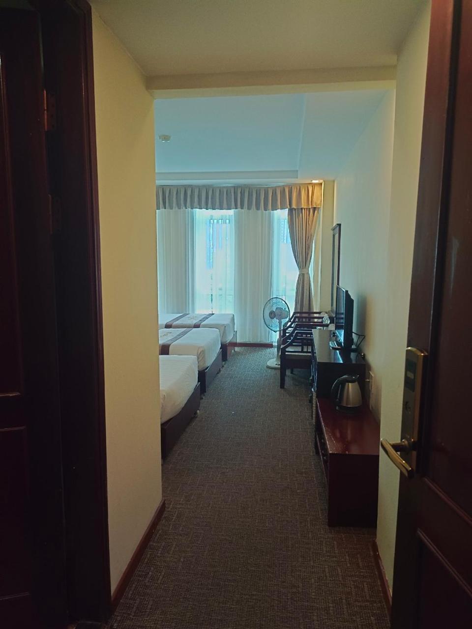Vinh Plaza Hotel Екстериор снимка