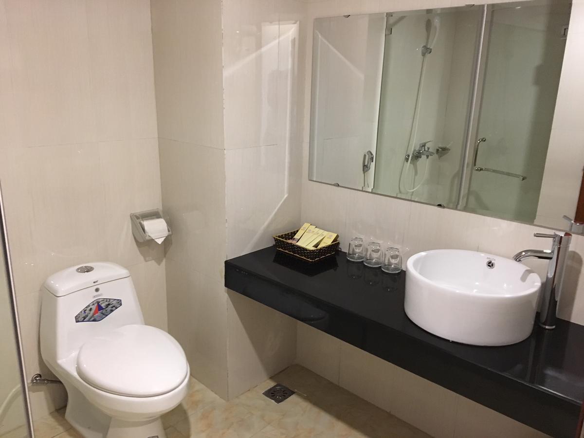 Vinh Plaza Hotel Екстериор снимка