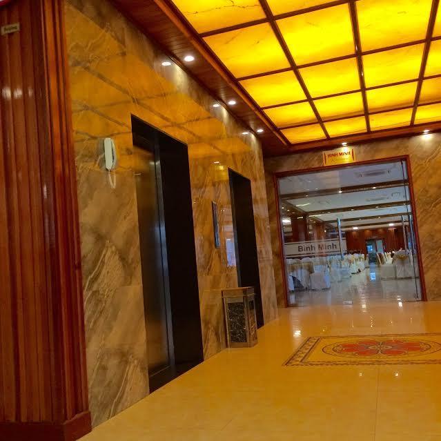 Vinh Plaza Hotel Екстериор снимка